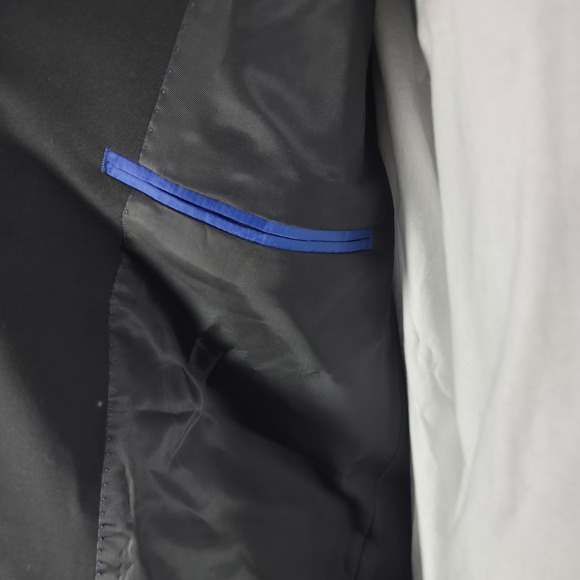 Kenneth Cole Reaction 2 Piece Suit Mens 46L Pants 40W Black Business Casual NWT - Picture 8 of 15